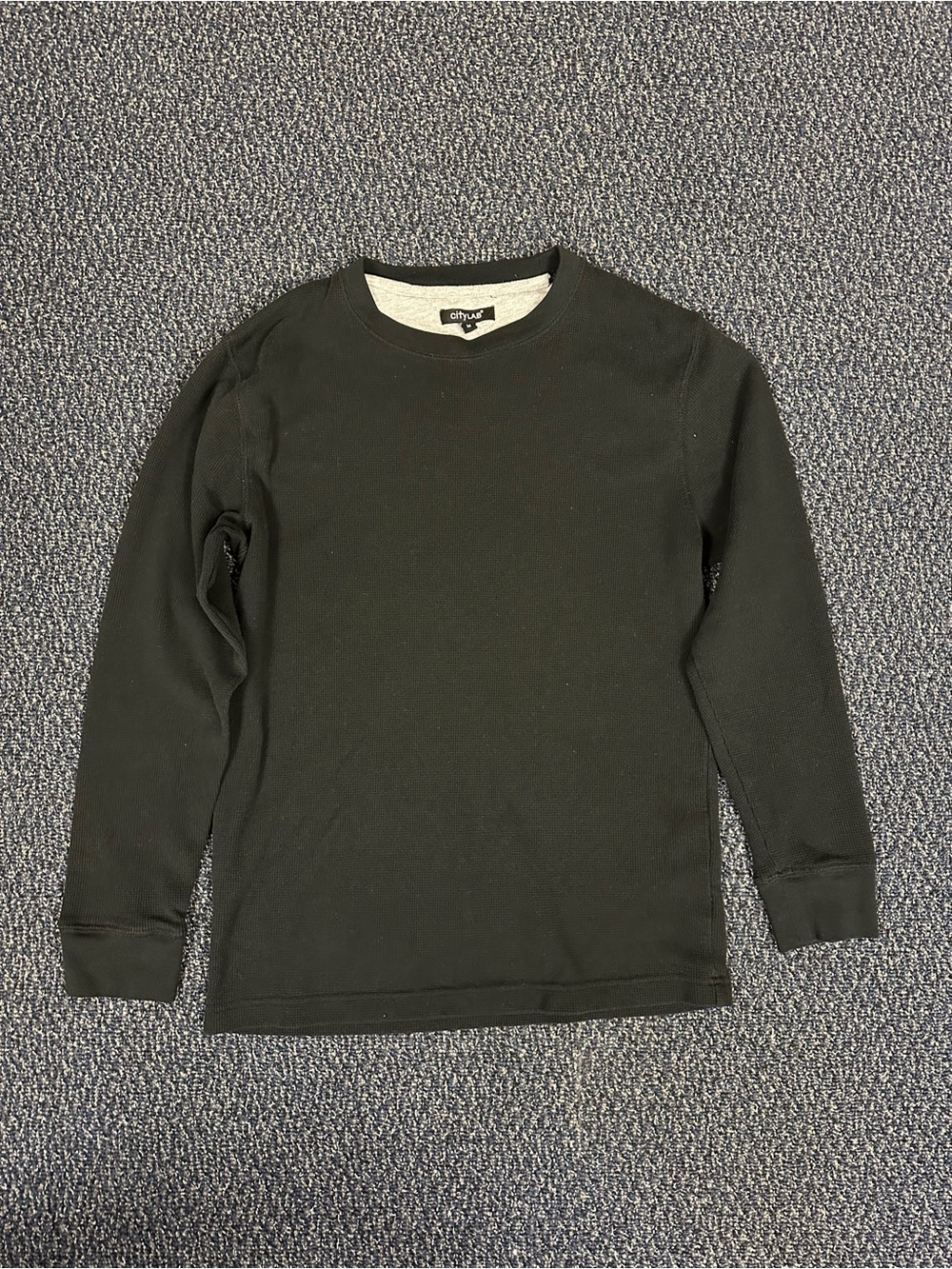 Black Medium Long-Sleeve Crewneck Tee